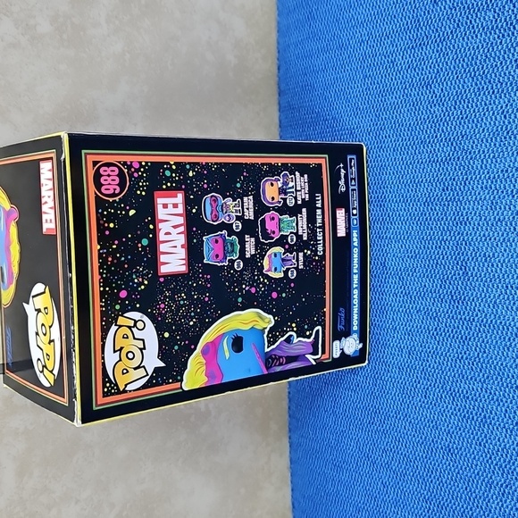 Funko POP! Marvel Sylvie Loki #988 Blacklight Special Edition New - Picture 3 of 6